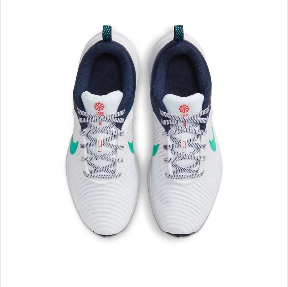 NIB Nike Downshifter 12 Women's 11 White Clear Jade Running Shoes Lightweight - Picture 4 of 11